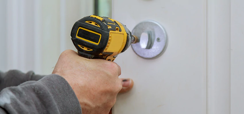 Street Locksmith For Smart Lock Repair in Lucerne Valley, CA