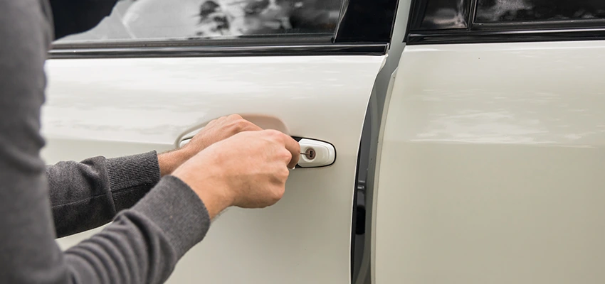 Unlock Car Door Service in Lucerne Valley, CA
